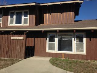 9 Meadow Lakes Dr, Tehachapi CA  93561-9685 exterior