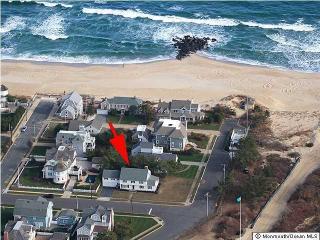 9 Sea Girt Ave, Wall Township NJ  08736-2831 exterior