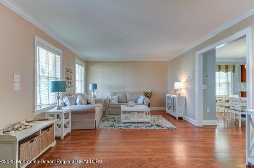 416 Carter Ave, Point Pleasant Beach NJ  08742-4105 exterior