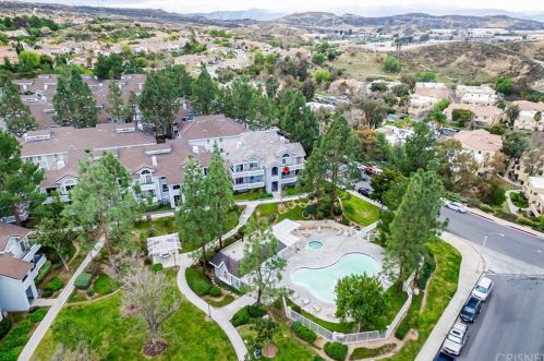 26790 Claudette St, Santa Clarita CA  91351-5591 exterior
