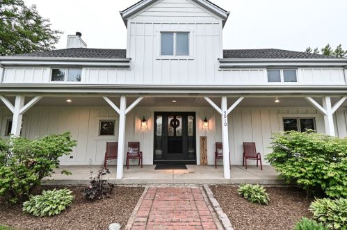 5010 Mesa Ct, Waterford, WI 53185-3381