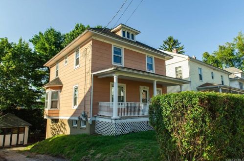 49 Wallkill Ave, Middletown, NY 10940-5516