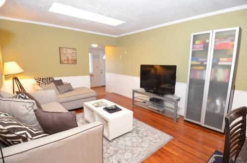 1160 Grand Ave, San Diego CA 92109-4272 exterior