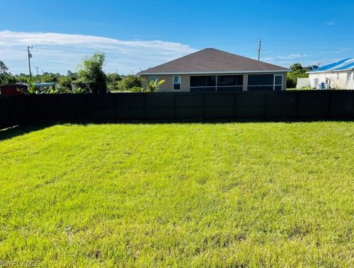 2505 26th St, Lehigh Acres FL  33976-4095 exterior