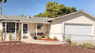 1885 Conway St, Milpitas, CA 95035-2807