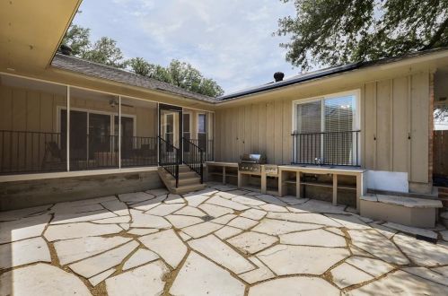 7507 Cliffbrook Dr, Dallas TX  75254-8012 exterior