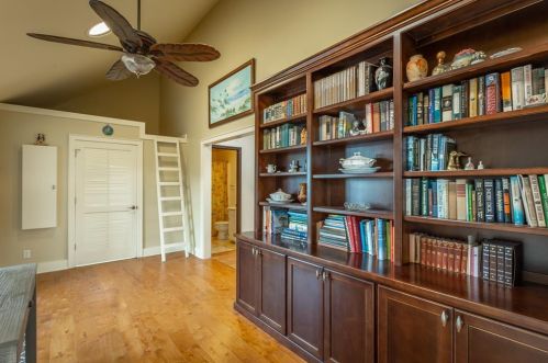 765 Gulf Bch Dr, Saint George Island FL  32328-3112 exterior
