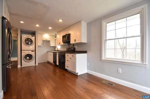 7261 Corville Farm Rd, Crozet VA  22932-3220 exterior