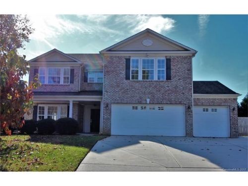 1144 Fenwick Ct, Lake Wylie, SC 29710-6525