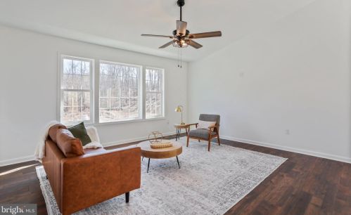 1198 Happy Ridge Dr, Front Royal VA  22630-5302 exterior