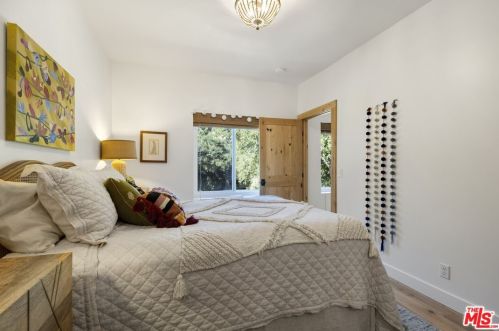 1316 Topanga Canyon Blvd, Topanga CA  90290-4271 exterior