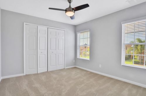 1753 Berkshire Cir, Vero Beach FL 32968-6720 exterior