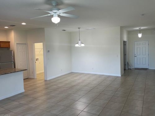 1413 11th Ter, Cape Coral, FL 33909-1549