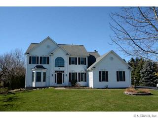 12 Scarborough Park, Rochester, NY 14625-1300