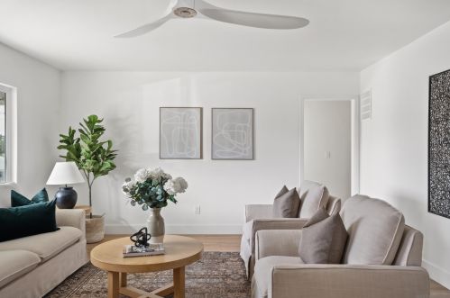 2103 Garfield Rd, San Diego, CA 92110-1232