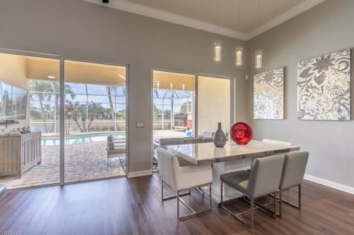 8506 Deimille Ct, Naples FL  34114-2712 exterior