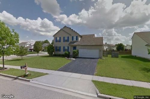 319 Masonglen Ct, Pataskala OH  43062-8977 exterior