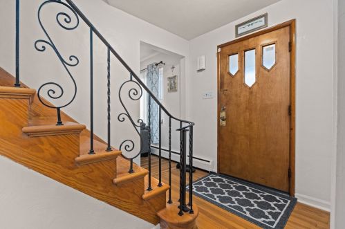 3609 Harbison Ave, Pittsburgh, PA 15212-1931