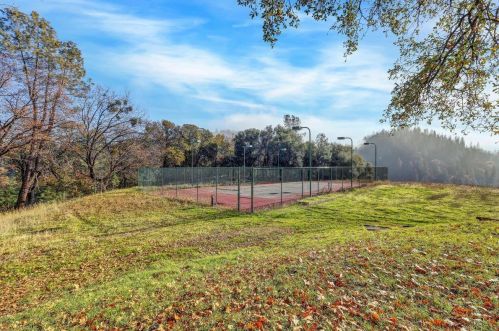 13940 Lodestar Dr, Grass Valley CA  95949-8362 exterior