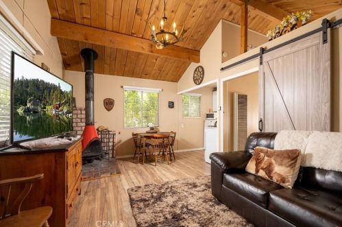 724 Elysian Blvd, Big Bear City, CA 92314-9762