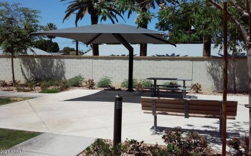 4236 27th St, Phoenix AZ  85016-5704 exterior