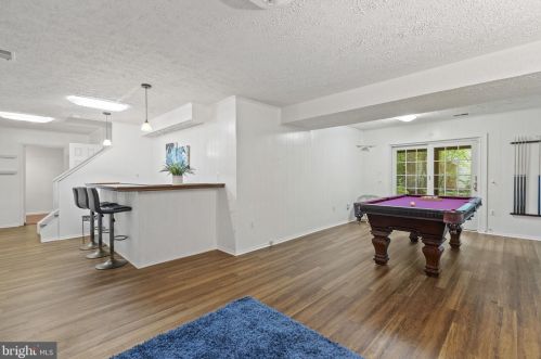 10809 Dayflower Ct, Herndon VA  20191-5109 exterior