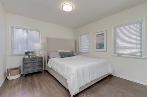 212 41st St, Manhattan Beach CA  90266-3141 exterior