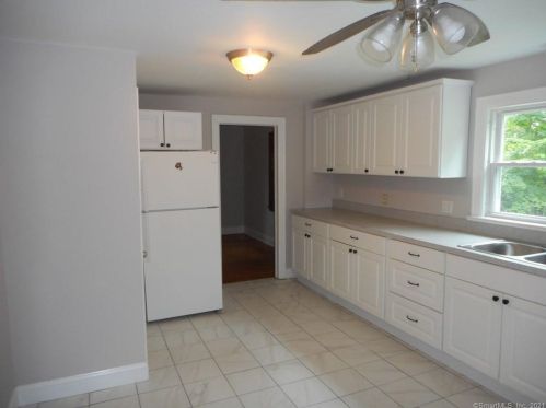 330 Camp St, Middletown, CT 06457-2430