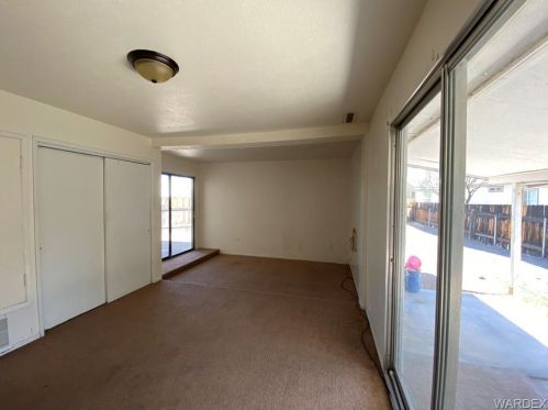1648 Lakeside Dr, Bullhead City AZ  86442-6529 exterior