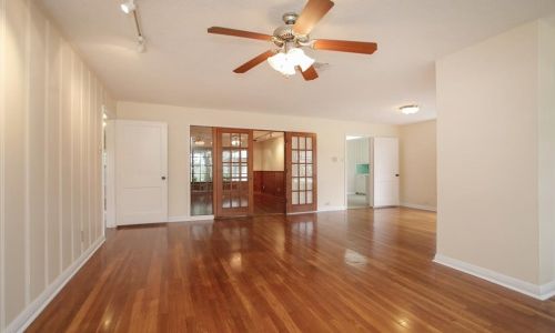 5101 Beech St, Bellaire, TX 77401-3326