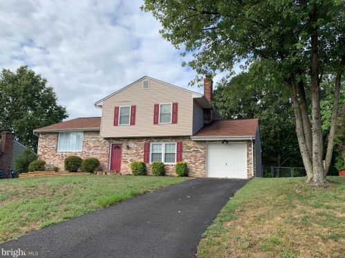 10314 Meadowview Dr, Fredericksburg VA  22408-2612 exterior