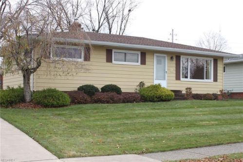 3075 Augustine Dr, Cleveland OH  44134-5208 exterior