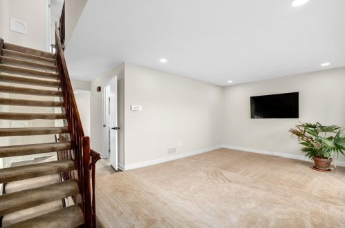 107 Forest Edge Dr, Sewickley PA  15143-8928 exterior