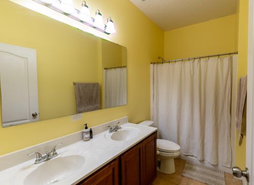 3995 Aria Dr, Melbourne, FL 32904-1223
