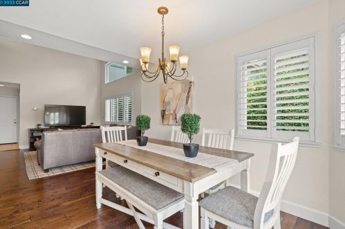 1194 Canyon Side Ave, San Ramon CA 94582-4556 exterior