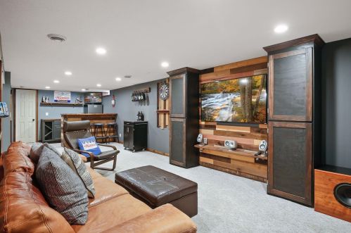 4749 Maryland Ave, Minneapolis MN 55428-4638 exterior