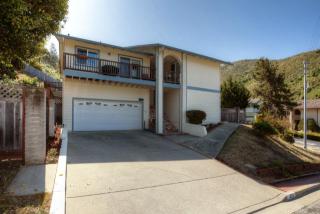 1020 Glacier Ave, Pacifica, CA 94044-3817