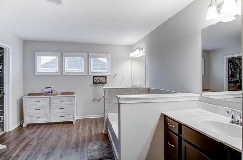 735 Meadow Ridge Way, Marysville OH  43040-8119 exterior