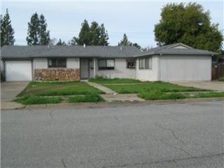 681 Sherwood Dr, Gilroy, CA 95020-4222