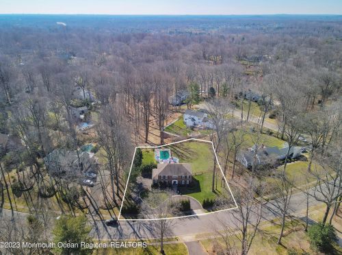 162 Borden Rd, Middletown NJ  07748-3050 exterior