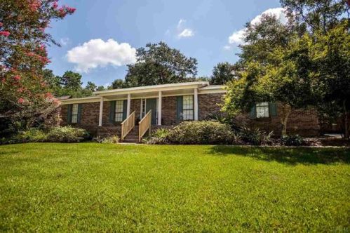 5024 Frst Crk Dr, Milton FL  32571-8922 exterior