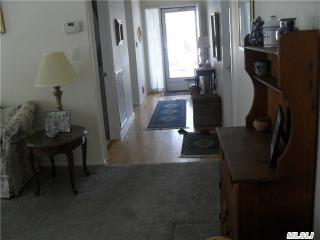 11 Flanders Ct, Panamoka, NY 11961-1610