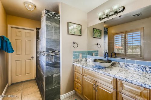 34022 13 Pl, Phoenix AZ 85020-5408 exterior