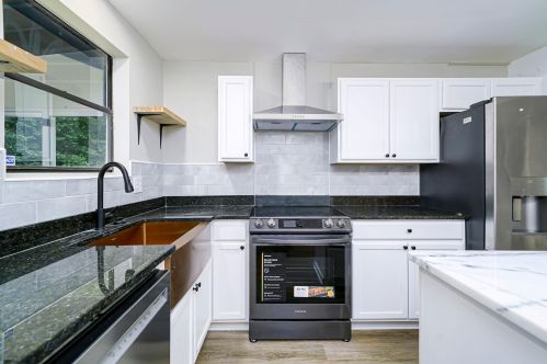 2100 Country Club Hills Dr, North Augusta SC  29860-9746 exterior