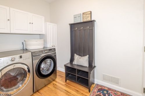 3 Shirewood Dr, Scotch Plains NJ 07076-2513 exterior