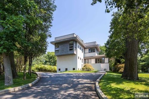385 Hillcrest Rd, Englewood, NJ 07631-2013