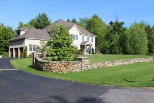 11 White Horse Dr, Rye, NH 03870-2348