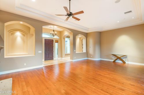 5421 Milton Dr, Cave Creek AZ  85331-2452 exterior