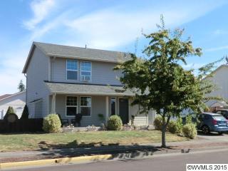 1076 Cherry Blossom Ln, Lebanon, OR 97355-1680
