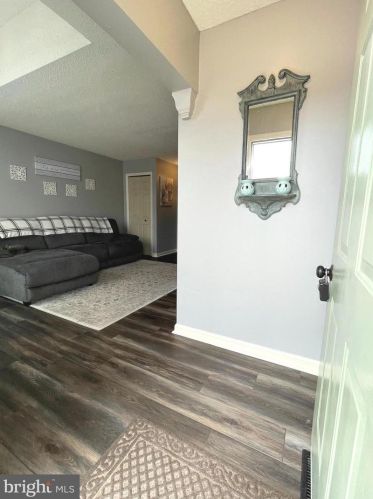 29 Johns Dr, West Enola PA  17025-2694 exterior